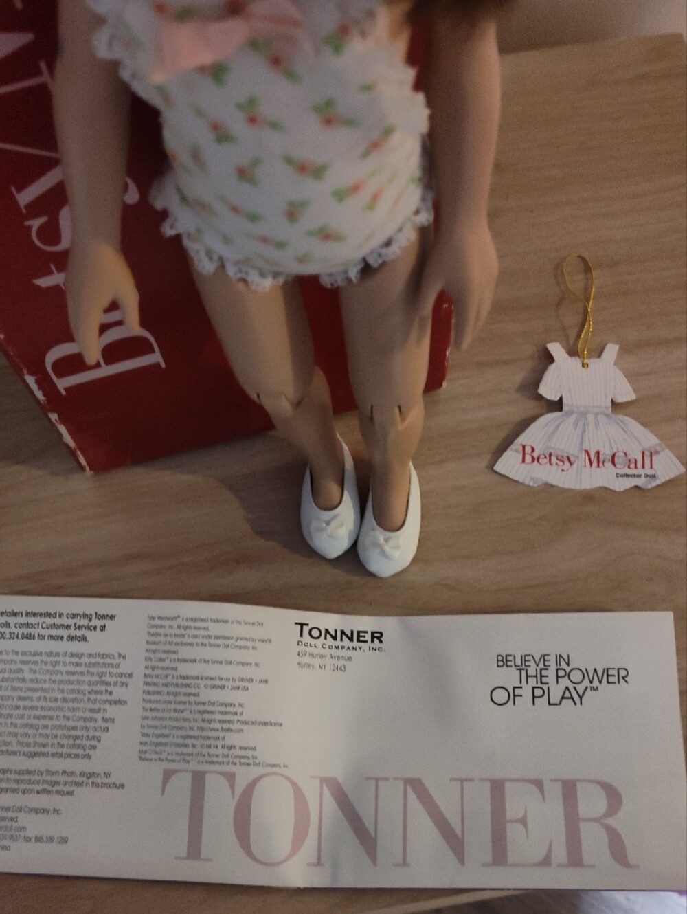 Betsy McCall Brown-Haired Doll in White Floral Outfit - Picture 8 of 9